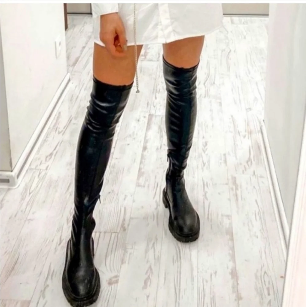 NWT Zara Black over the knee boots flat low heel black size 10/41